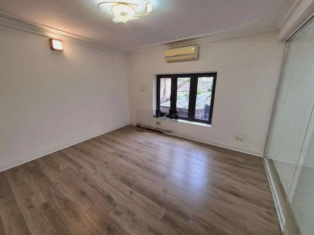 Bán nhà 40m2 Khương Trung, lô góc, 7 phòng, vừa ở vừa cho thuê hợp lý