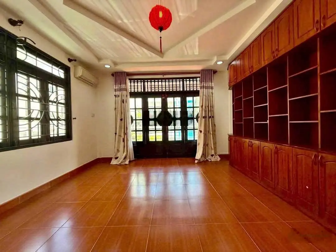 Nhà Trệt Lầu gần Nhà Thờ Fatima, Đại Học Luật- Hiệp Bình Chánh Thủ Đức. Đầy đủ tiện ích, có sân.