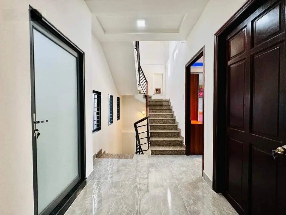 Chủ gửi bán gấp căn nhà ngay Nguyễn Gia Trí P 25 Bình Thạnh, DT 60m2 sổ riêng