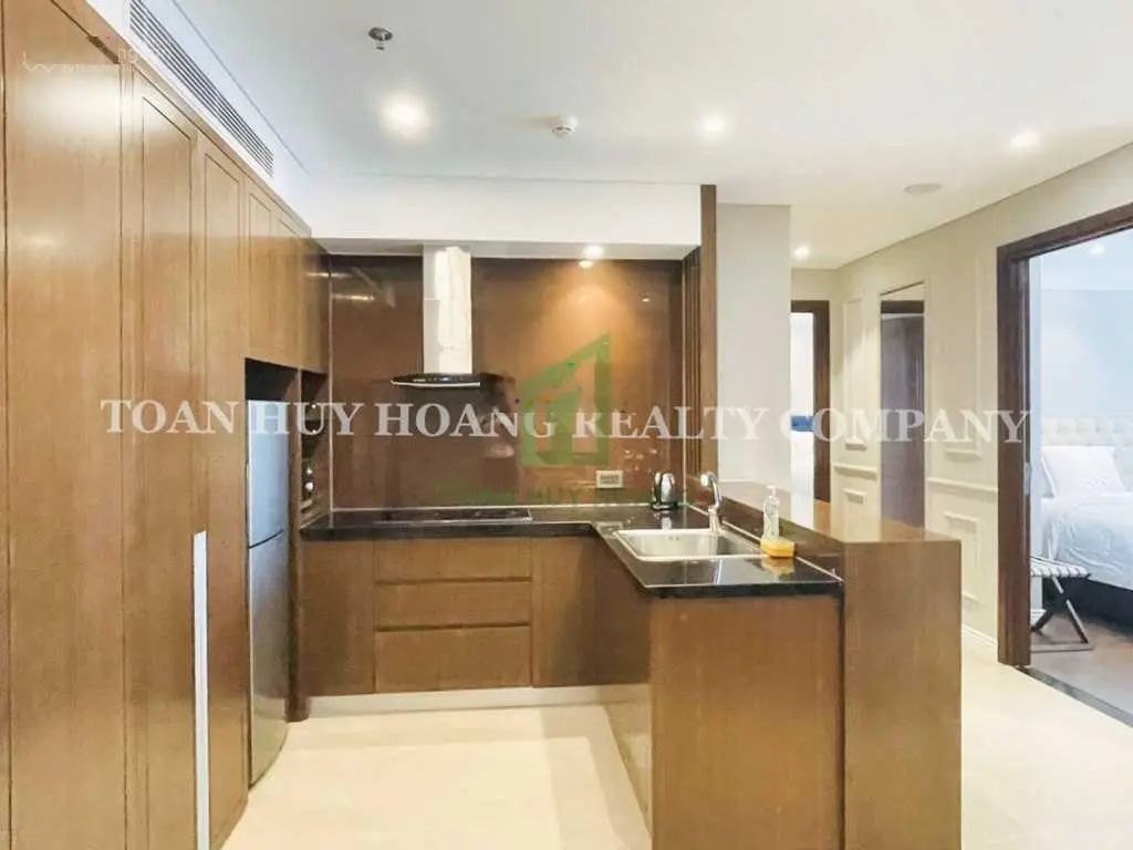 Bán căn hộ 2 phòng ngủ tòa Alphanam Luxury chuẩn 5 sao
