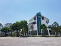 Bán BT khu C đường 13,5m - khu D sát hồ DT 400m2, mời LH Mr Trọng: 0939 958889