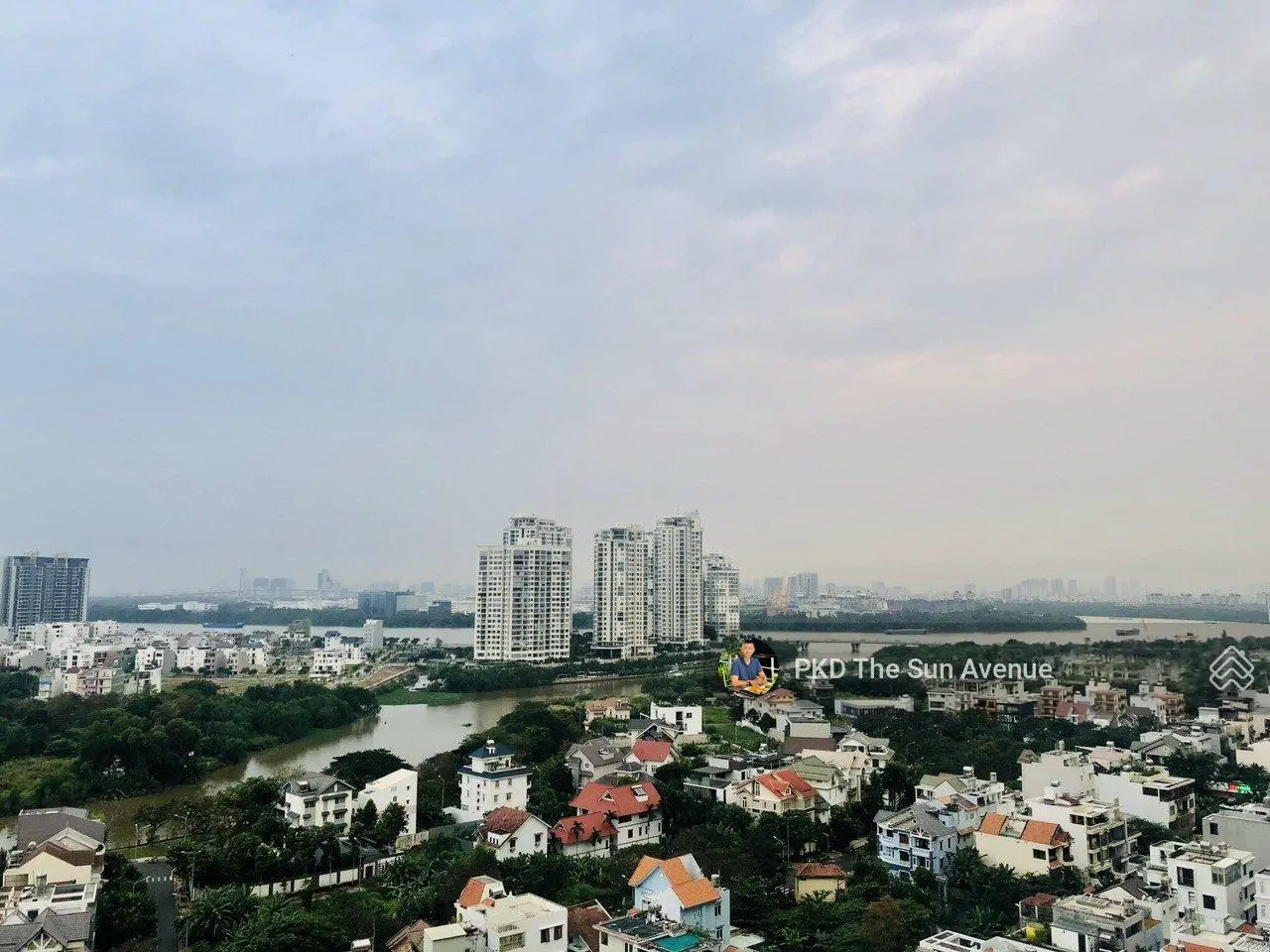 Bán căn 1PN + 56m2 - Full nội thất đẹp - Tháp trung tâm, tầng trung - View sông thoáng mát