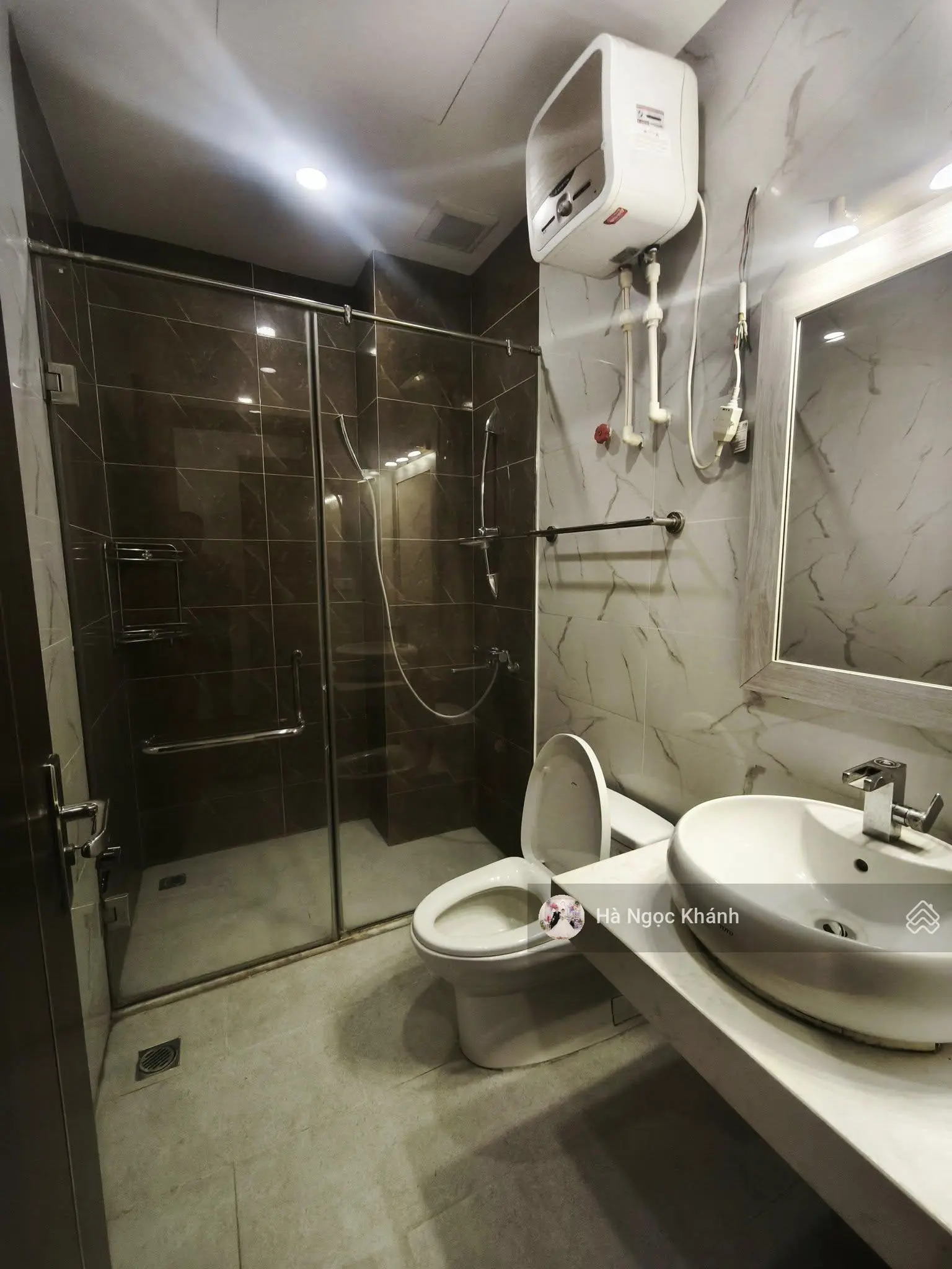 Nhà đẹp hiếm có 3 mặt thoáng phố thiên hiền - 63m2, mt khủng 6m - có sân - ở sướng!