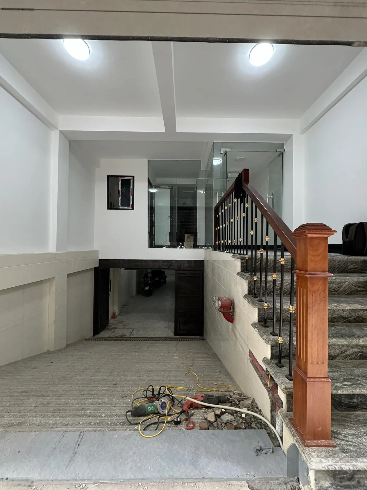 Kinh doanh - ôtô - Phố Nguyễn Khang, tòa căn hộ apartment 9 tầng, 14 căn hộ, 100m2, MT 6m, 34 tỷ