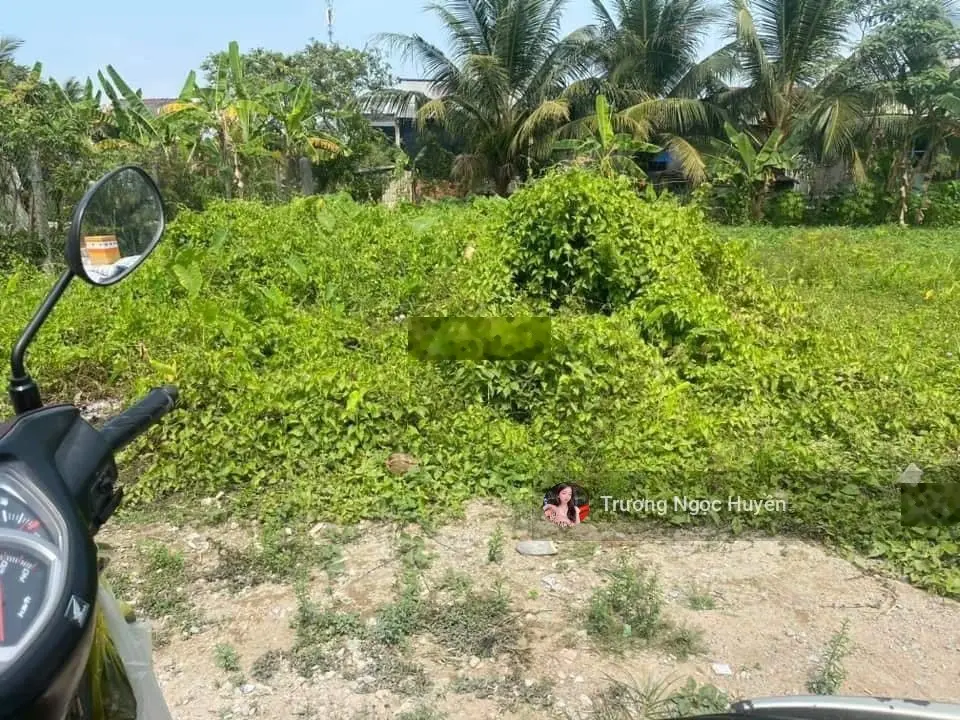 Bán gấp đất Đ. Phạm Thị Mai, gần chợ Phường 1, Cà Mau DT 120m2 giá 550triệu SHR