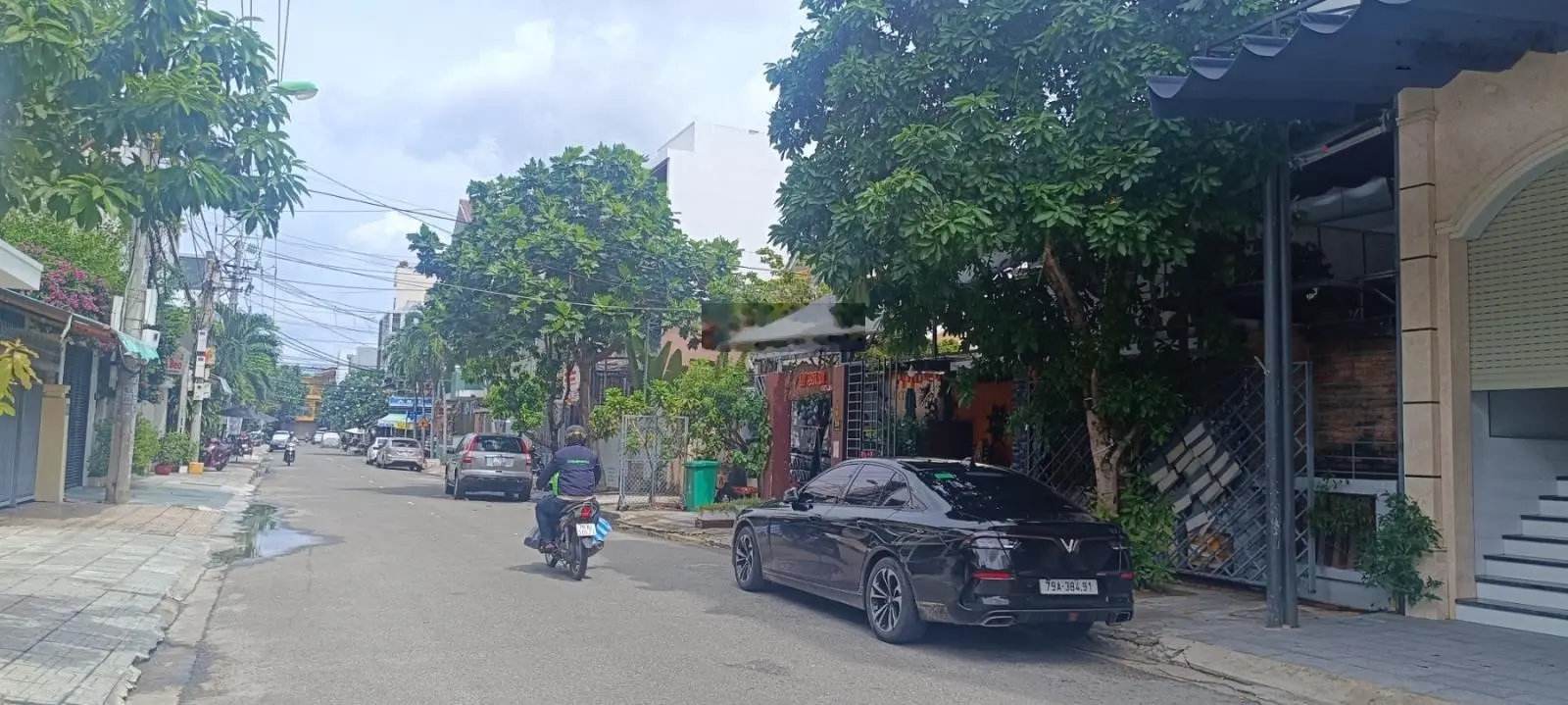 BÁN NHÀ MẶT TIỀN ĐƯỜNG LÊ CHÂN TTTP NHA TRANG 300m2 ngang hơn 15m Chỉ 85tr/m2 . Alo 0379 968 *** Thư