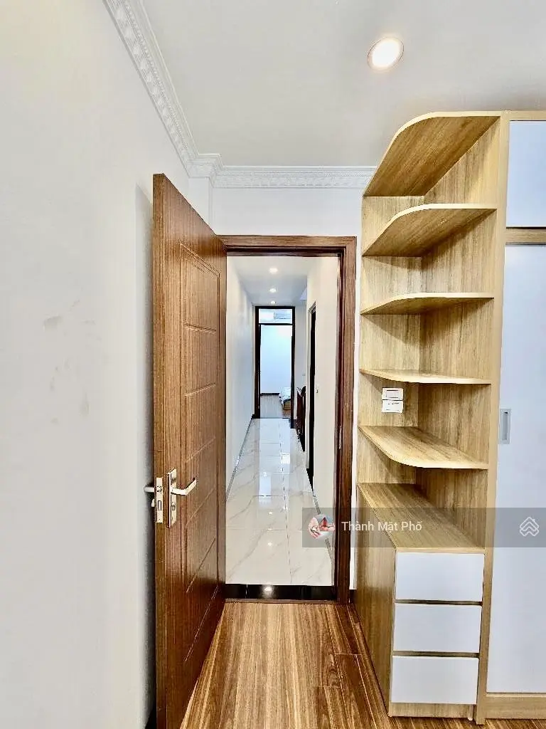 BÁN NHÀ PHỐ TRẠM, LONG BIÊN 45m2 4T 6.68 tỷ. Hiếm! Nhà mới, 5 ngủ, ô chờ thang máy.