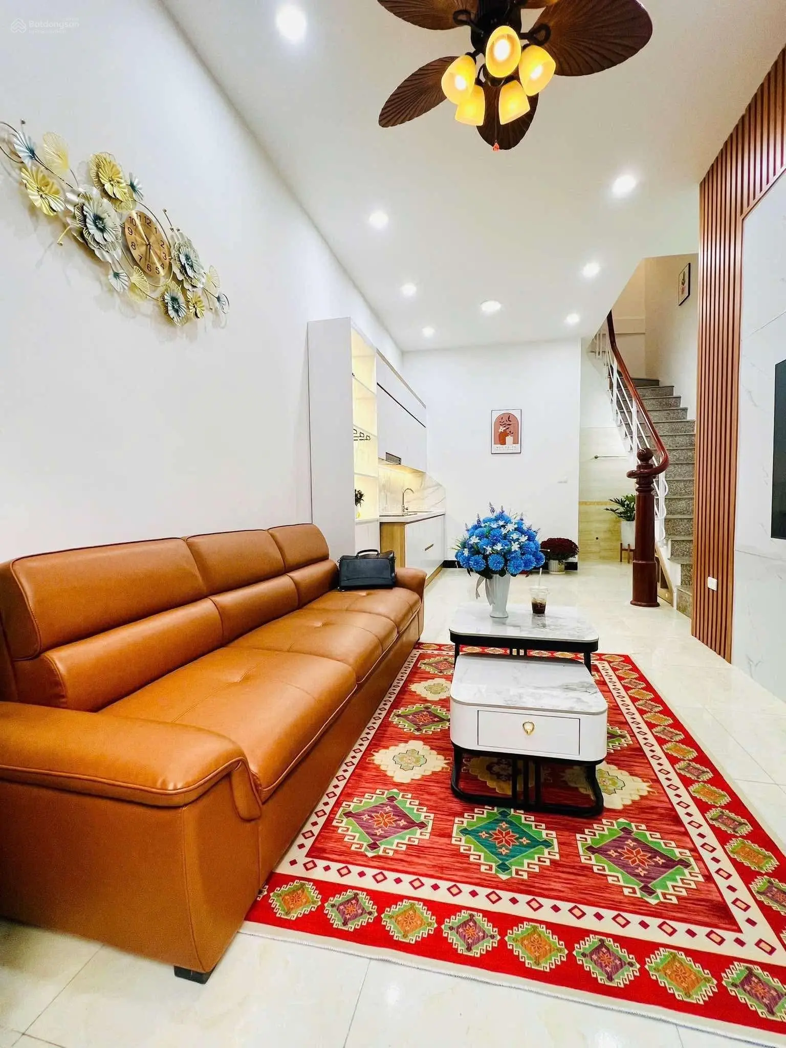 Bán nhà đường Cầu Giấy, thoáng trước sau,thang máy, 50m ra ô tô tránh, chủ tự xây, 37m*6T, mt4,5m .