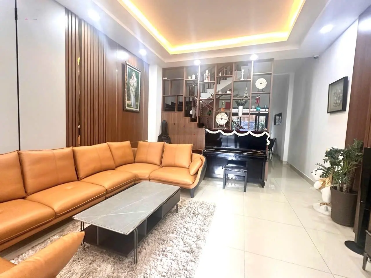 Bán nhà đẹp gần đường Huy Cận - KDC Gia Hoà, Phước Long B, Quận 9 (5x20) giá 13,5 tỷ TL