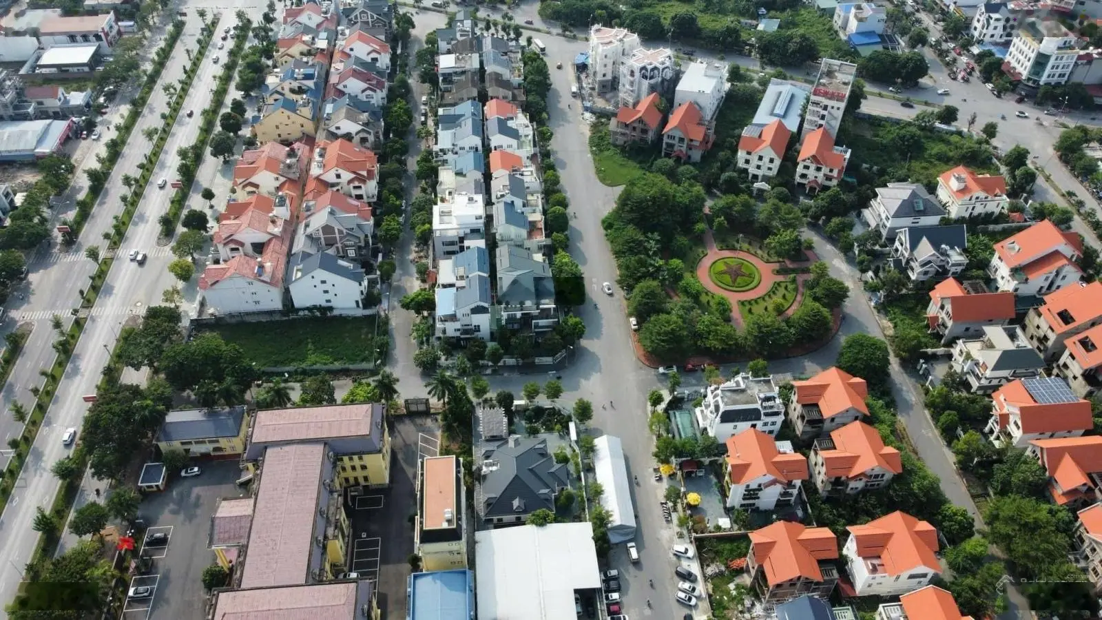 Bán biệt thự xây thô chưa hoàn thiện 590m tại lô 18 đường Lê Hồng Phong Hải Phòng sau toà án