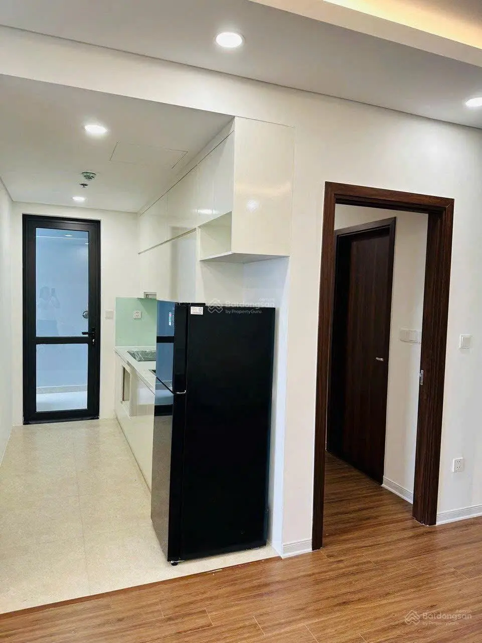 Cần bán gấp CH tầng cao view sông diện tích 74.78m2 giá chỉ 4.3 tỷ - LH: 0588 090 ***
