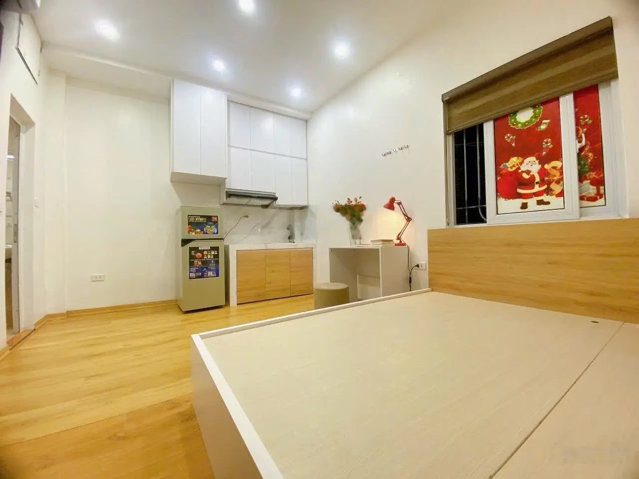Bán nhà Nguyễn Trãi - Gần Royal City, Ngõ Nông Cực Hiếm - 53m² - Giá 8.4 Tỷ