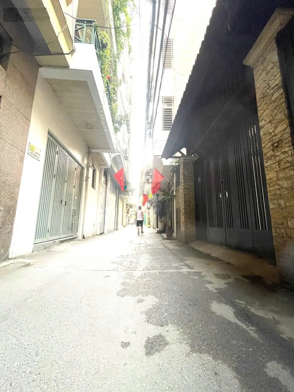 Bán nhà riêng tại Võng Thị, 21 tỷ, 89m2, 5PN, 3WC, 3 tầng, Q. Tây Hồ, HN