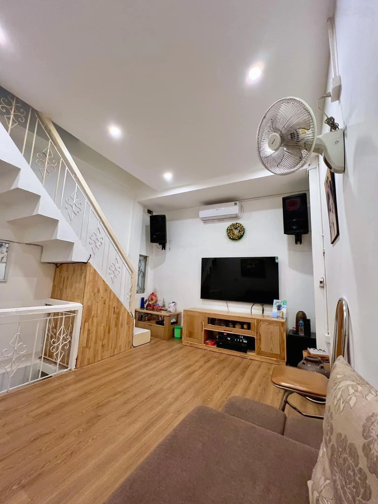 Nhà ngõ 3 Thọ Lão - Hai Bà Trưng - 3,5 tầng - nội thất cực đẹp