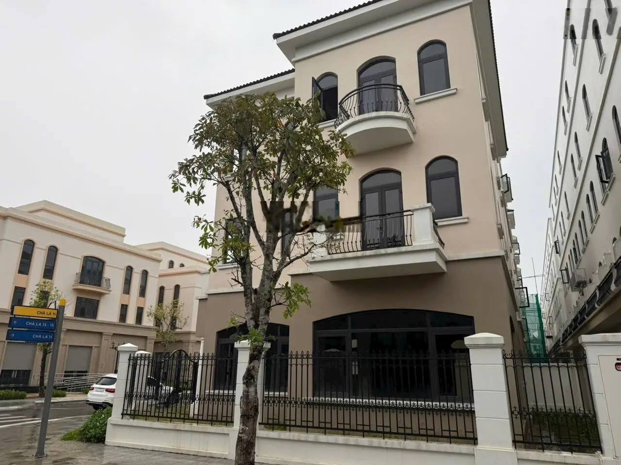 chính chủ bán biệt thự lô góc chà là 11 218m2 góc đơn lập vinhomes ocp2