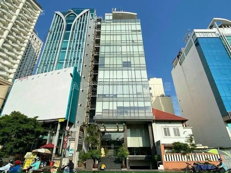 Tòa nhà Lý Chính Thắng - Quận 3 - diện tích: 14x16m - DTS 2329m2 sàn - kết cấu: Hầm 11 tầng