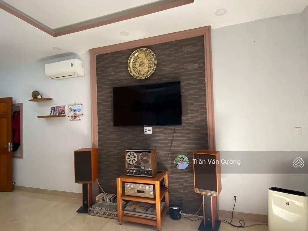 Hàng rất hiếm gấp bán nhà đẹp Lê Văn Việt, trung tâm Q9, ngay Vincom Quận 9, 15tỷ