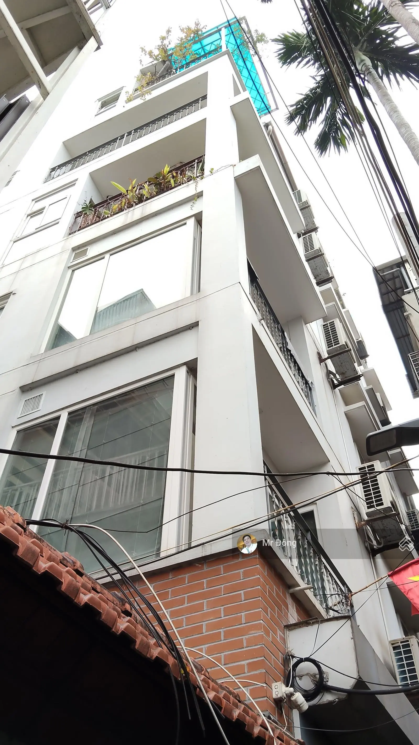 Bán căn hộ cho thuê Tây Hồ 120m2x7T, MT 8m, 4 thoáng, ô tô tránh gần, giá 36 tỷ
