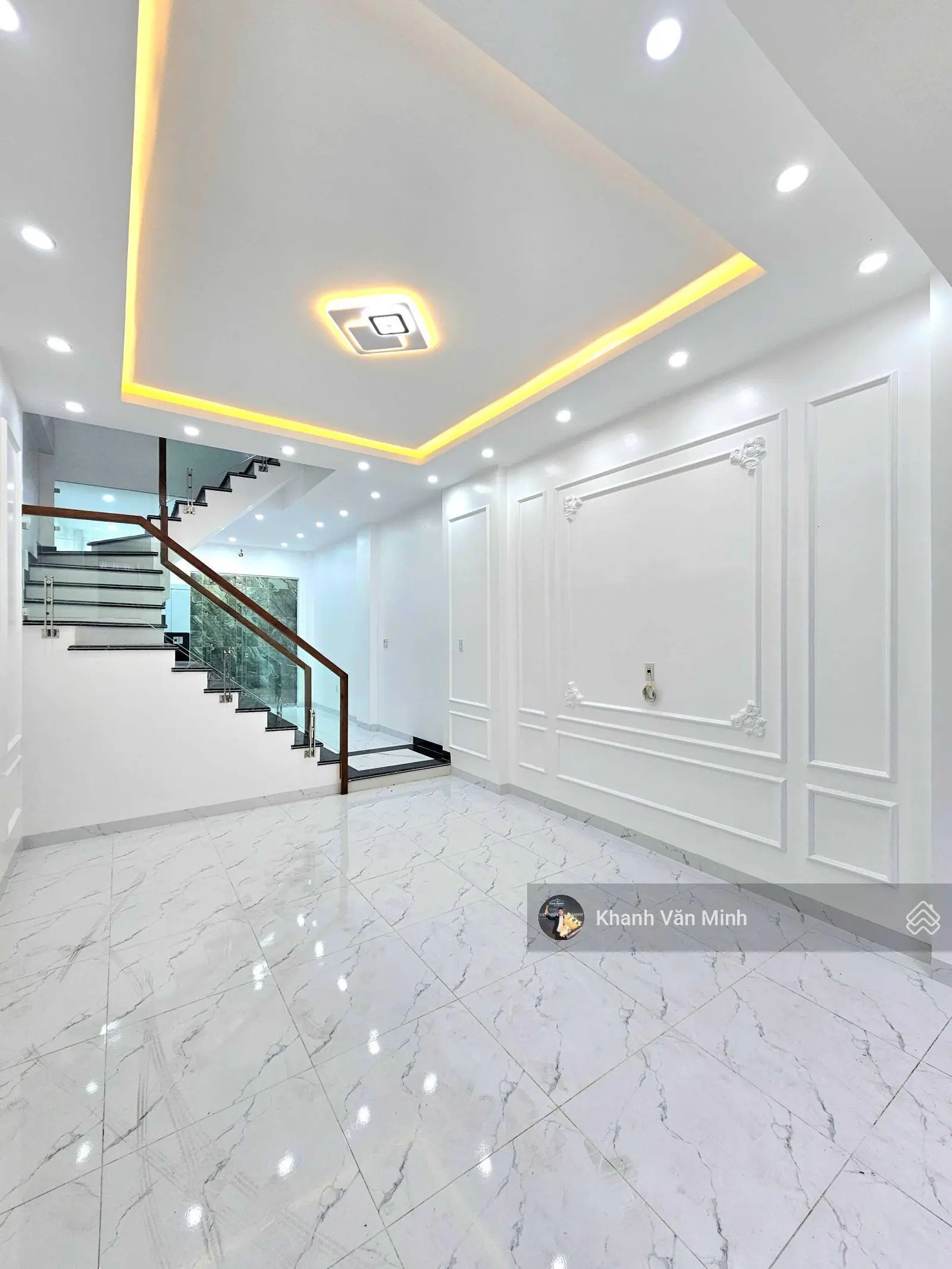 Bán nhà mặt ngõ Chợ Hàng, Hồ Sen độc lập 4 tầng giá rao 5 tỷ 450 triệu