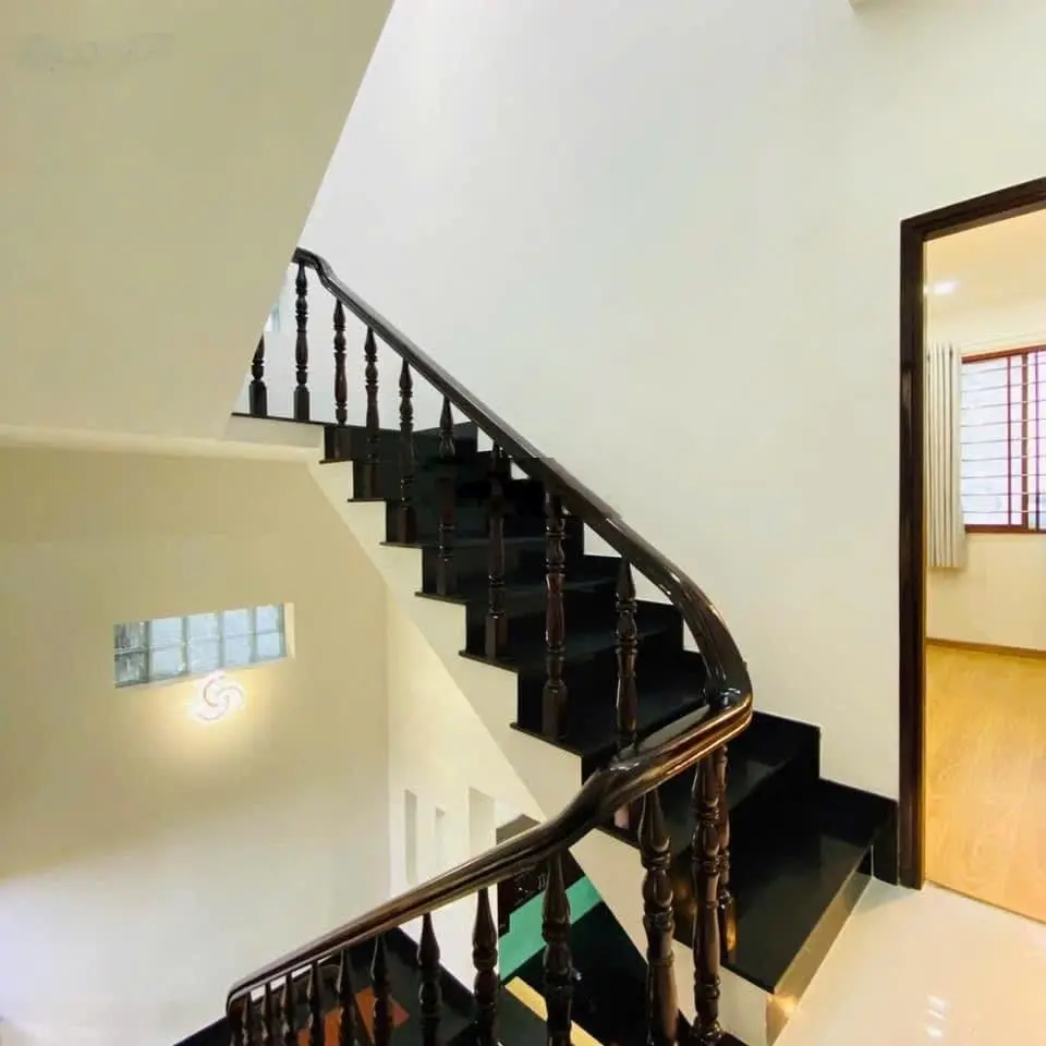 Bán nhà sẵn HD thuê 22tr/tháng đẹp ngay Trần Quang Diệu, P14, Q3. DT 49,1m2, cực yêu cho AC đầu tư