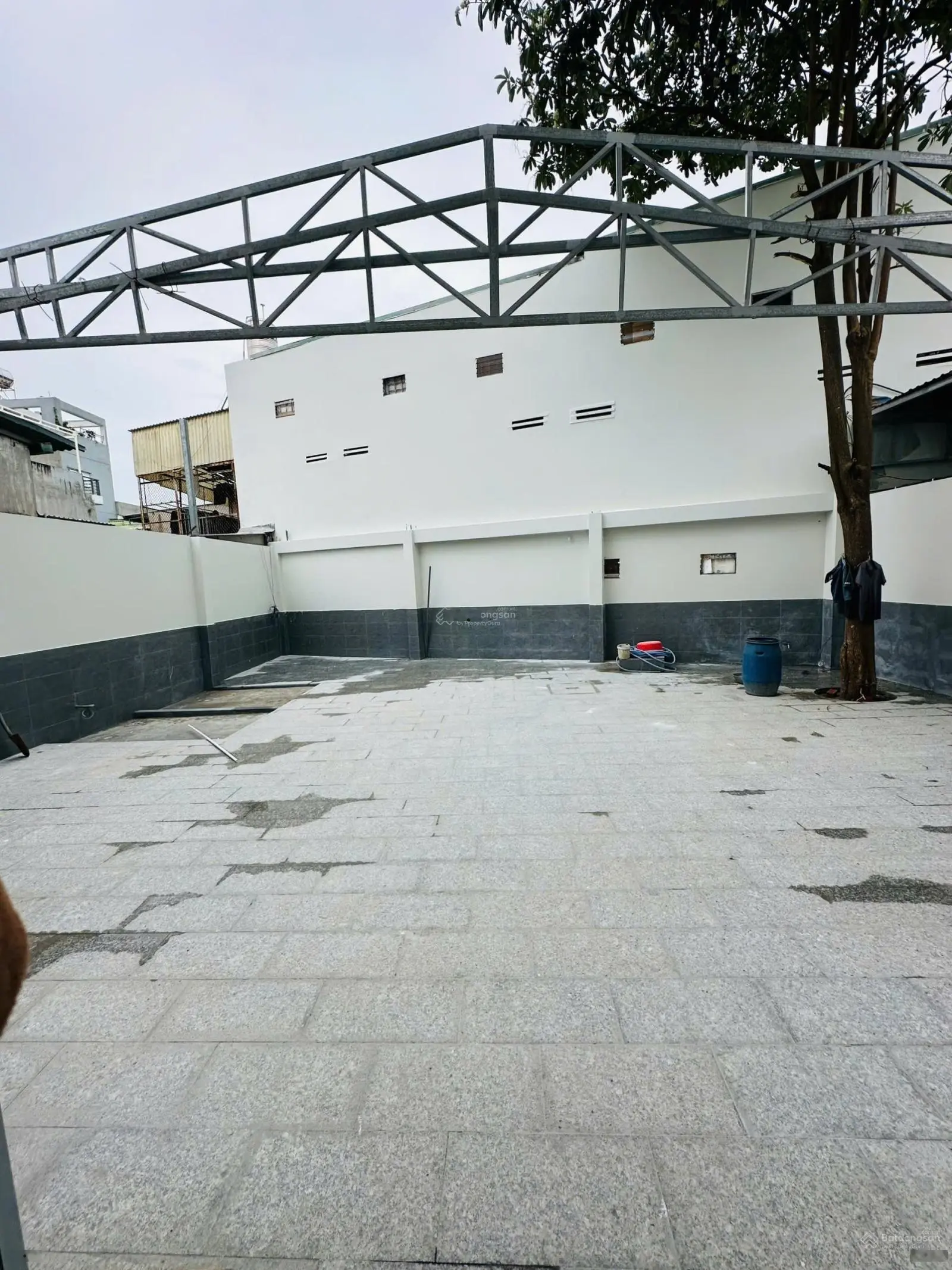 Hàng vip CHDV 3 tầng DT 400m2 có 48P, giá hời chỉ 55tr/m2 ngay Ngã Tư Thủ Đức, thu nhập khủng