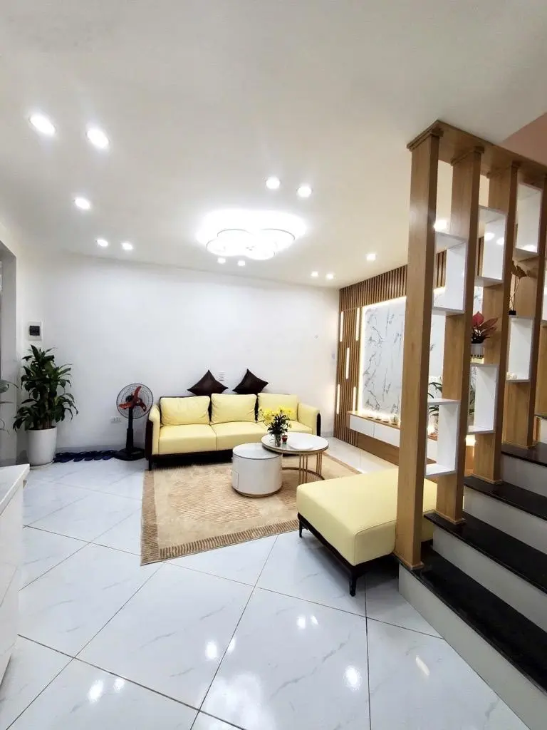 Chưa bao giờ mua nhà lại dễ như lúc này - bán nhà Lò Đúc - 1 nhà ra phố - kinh doanh