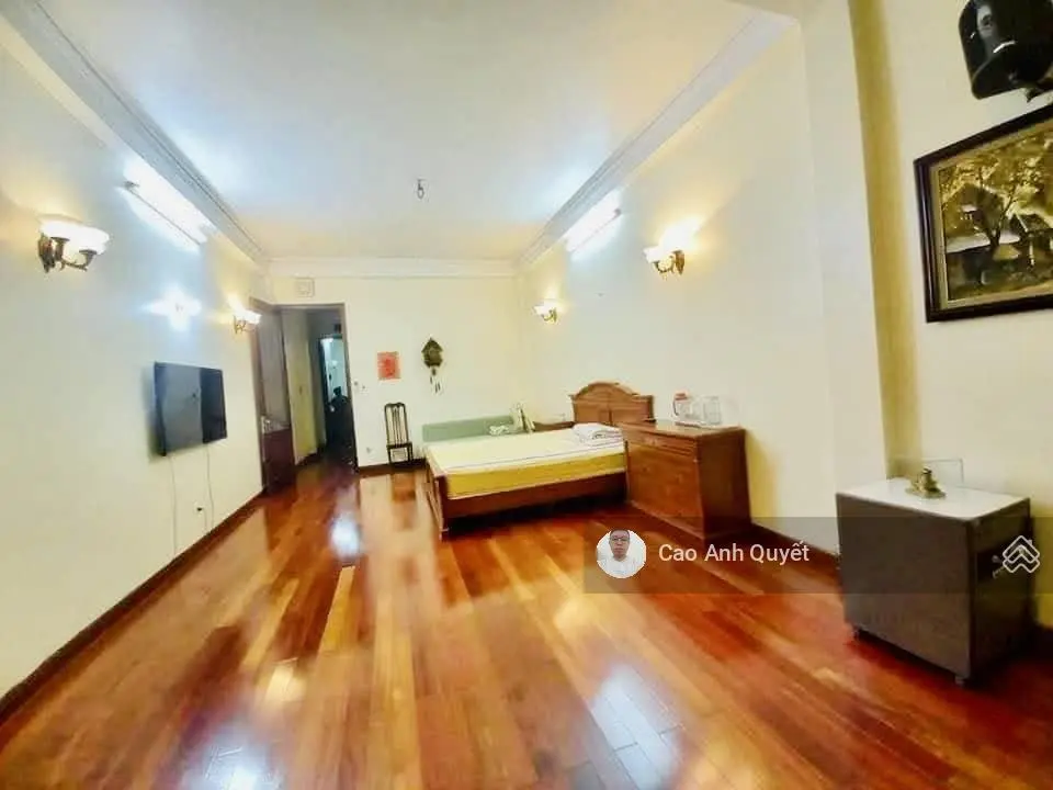 Bán Nhà Phố Trần Duy Hưng Quận Cầu Giấy 90m4T VIEW Hồ P/Lô 2 Ô Tô Tránh 26,5 Tỷ Trần Duy Hưng.