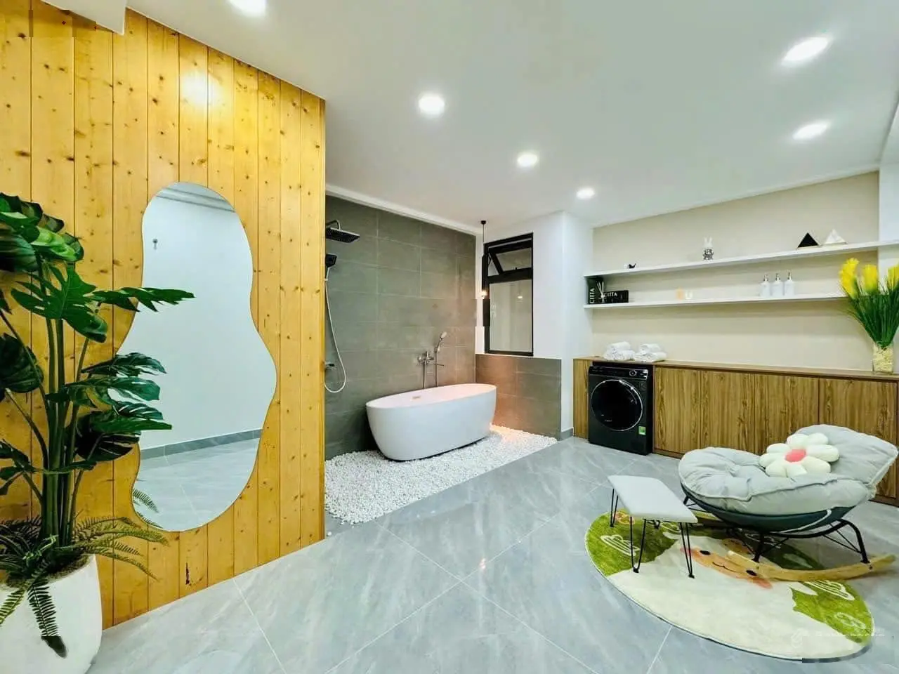 Giá siêu rẻ quận 7, đường bùi văn ba, chỉ 3 tỷ 550 - dt50m2, kc-5 lầu, nhà đẹp - sổ sẵn - hoàn công