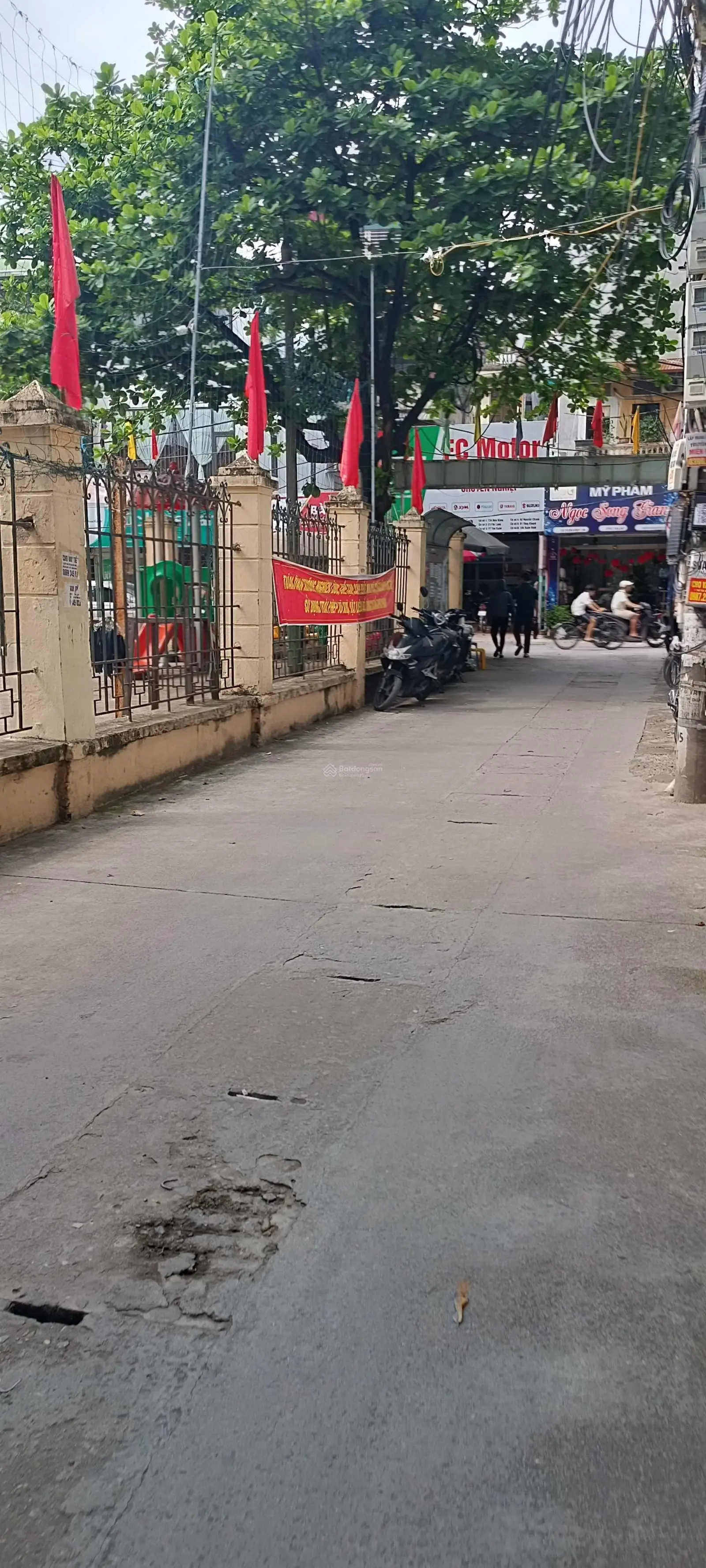 Bán nhà ngõ 117 Xuân Đỉnh, Xuân Tảo diện tích 75m2 vị trí ô tô vào đất, thông. LH em gái 0362 889 ***