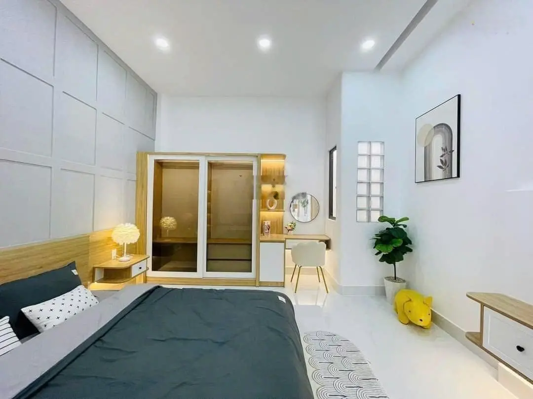 Bán nhà 2 tầng 31m2 chỉ 1tỷ850 Cao Thắng, P12, Q10. Gần BV Bình Dân, chợ Hồ Thị Kỹ. Sẵn sổ, hẻm 6m.