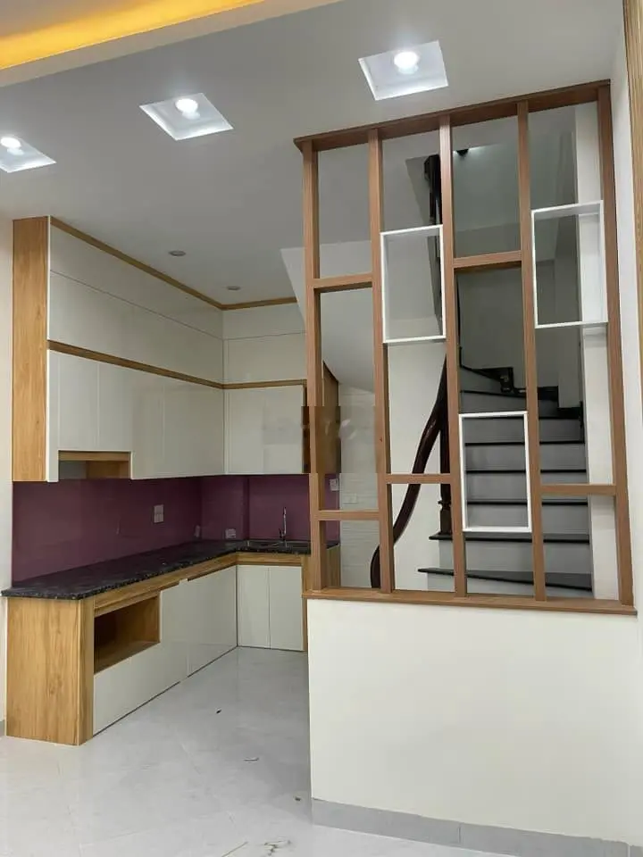 Bán nhà ngô quyền-35m2- ô tô thông-5 tầng mới -chưa qua sủ dụng- tiện
