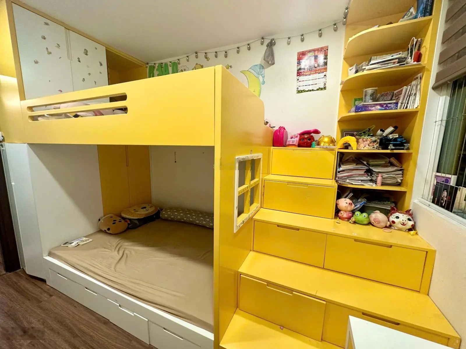 Bán gấp căn hộ 2PN 73m2 full đồ để ở, giá 3,55 tỷ Liên hệ: 0352051199