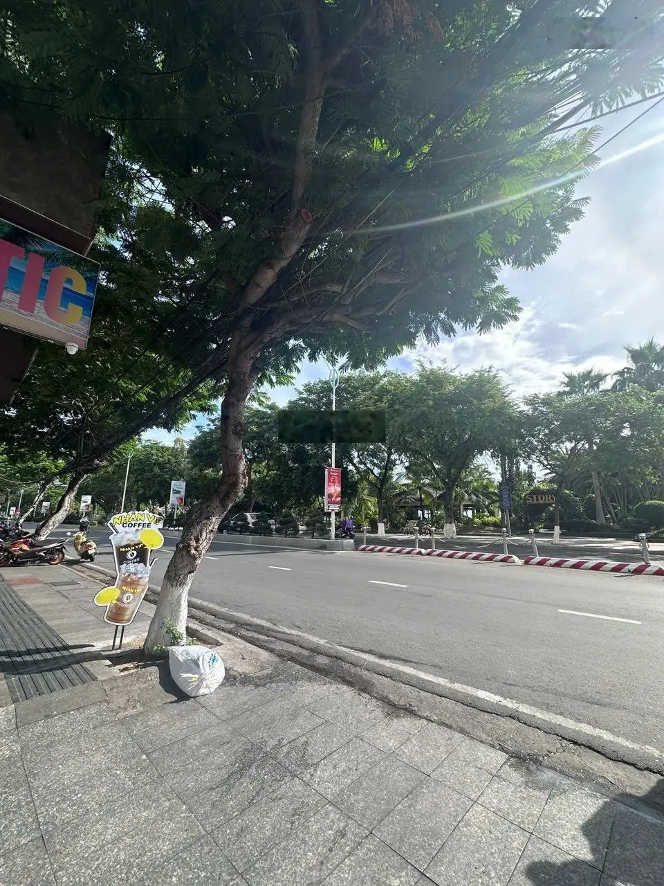 Hạ giá chỉ còn 10,5 tỷ, 4 tầng hẻm Trần Phú, Lộc Thọ, Nha Trang DT 47,7m2 ngang 4m, cách biển 20m