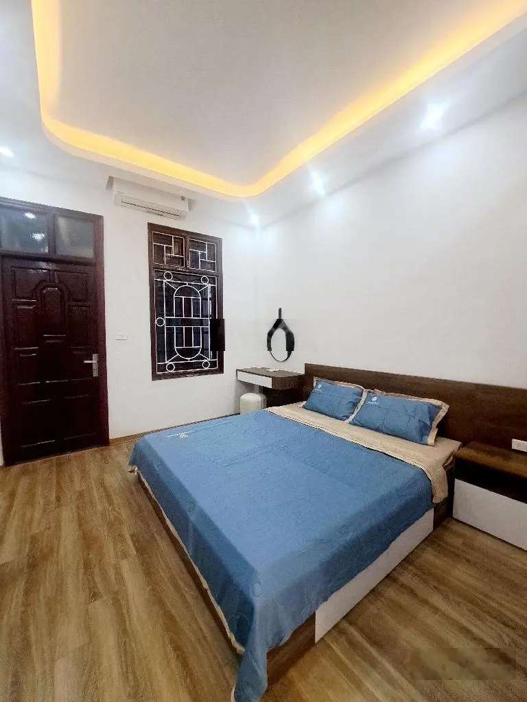 Bán nhà Phố Vũ Hữu- Thanh Xuân- Phân lô- Nhà 4 tầng- Nhà đẹp ở ngay- 40m2- 8.3 tỷ