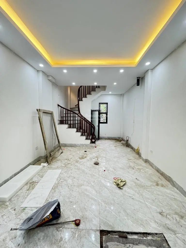 Nhà mới đón tết Phượng Đồng 32m2, 4 tầng ngõ vào 4m ô tô đậu ngày đêm giá chỉ 2,8 tỷ