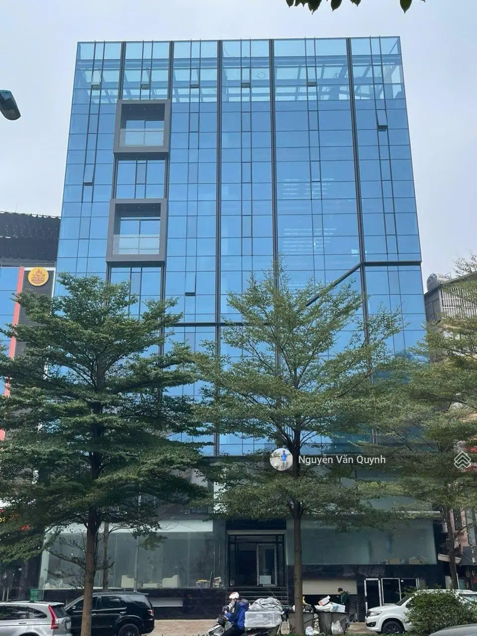 Chính chủ bán tòa nhà văn phòng 242m2 đường Láng, Đống Đa xây 9 tầng 2 hầm, 2 thang máy, MT 22m