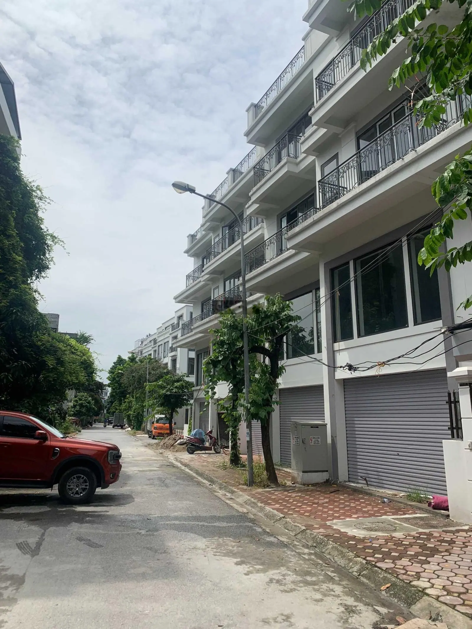 Cần bán căn shophouse Metropolitan tại trung tâm thị trấn Trâu Quỳ, Gia Lâm