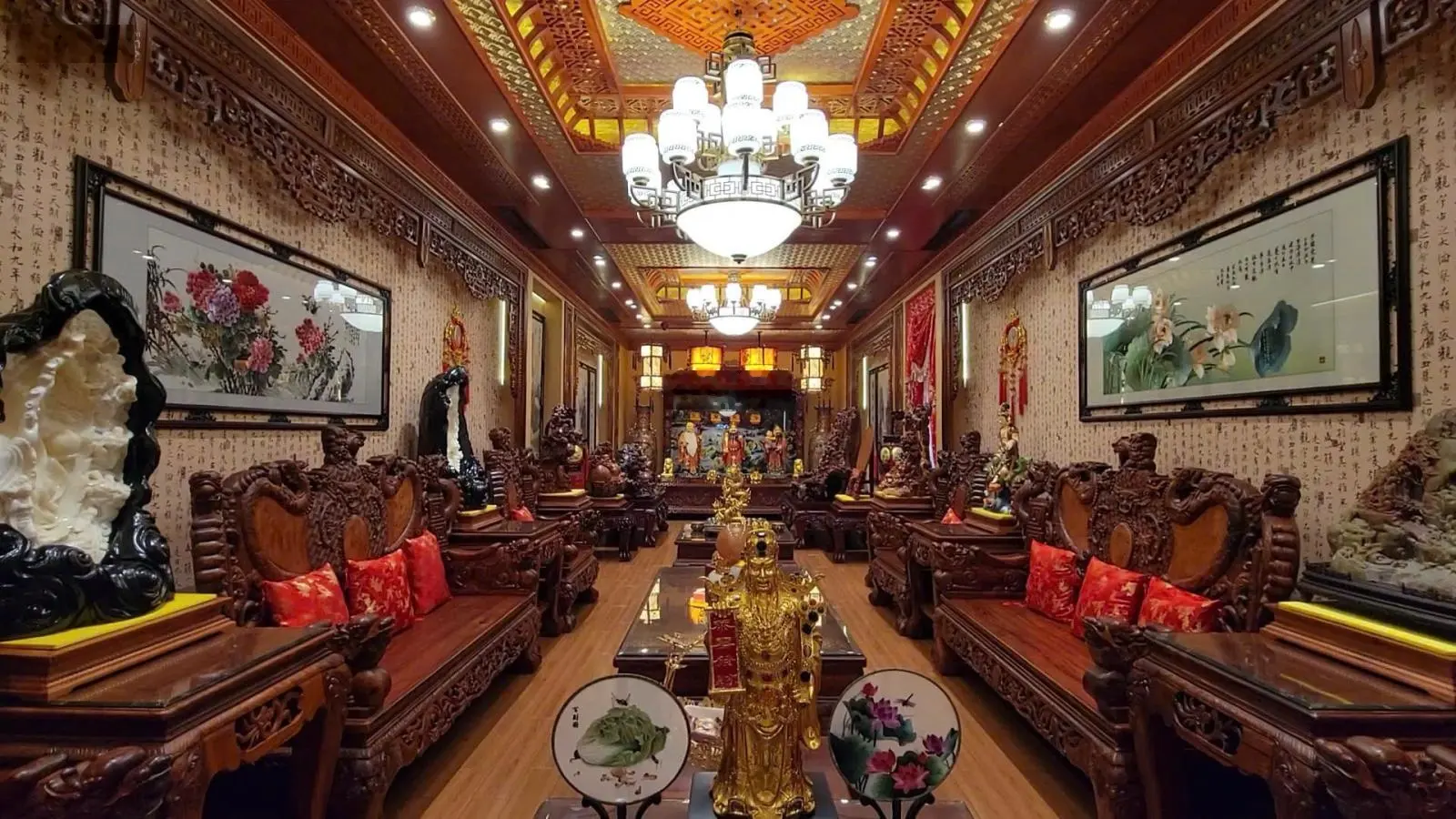 Bán nhà mặt tiền khan hiếm đường Nguyễn Đình Chiểu - Lê Quý Đôn Q3 - DT: 37X93m 2 tầng giá 350 tỷ