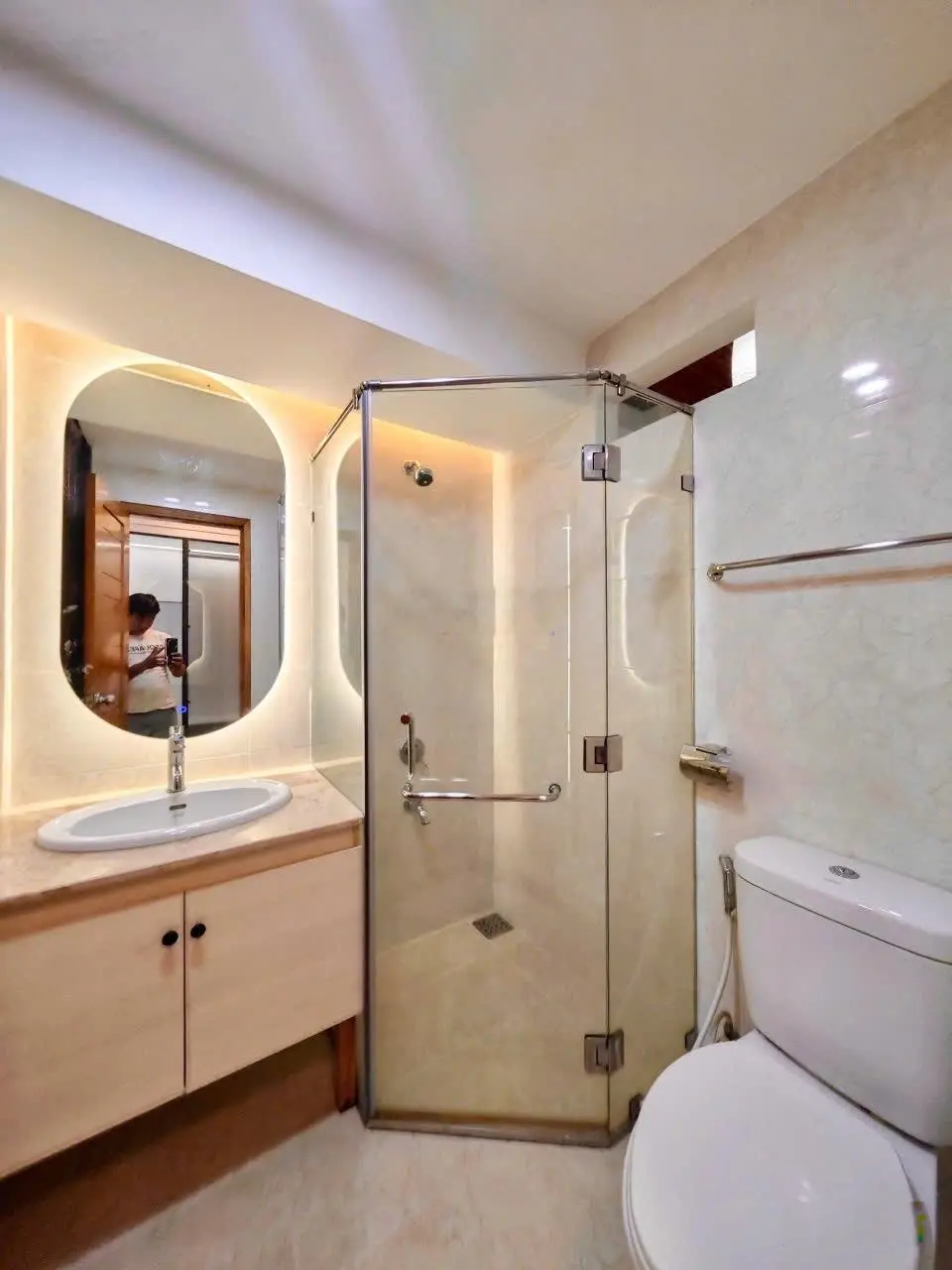 Bán nhà 3 tầng Phan Xích Long, kết cấu đep, hẻm thông giá 6,95 tỷ