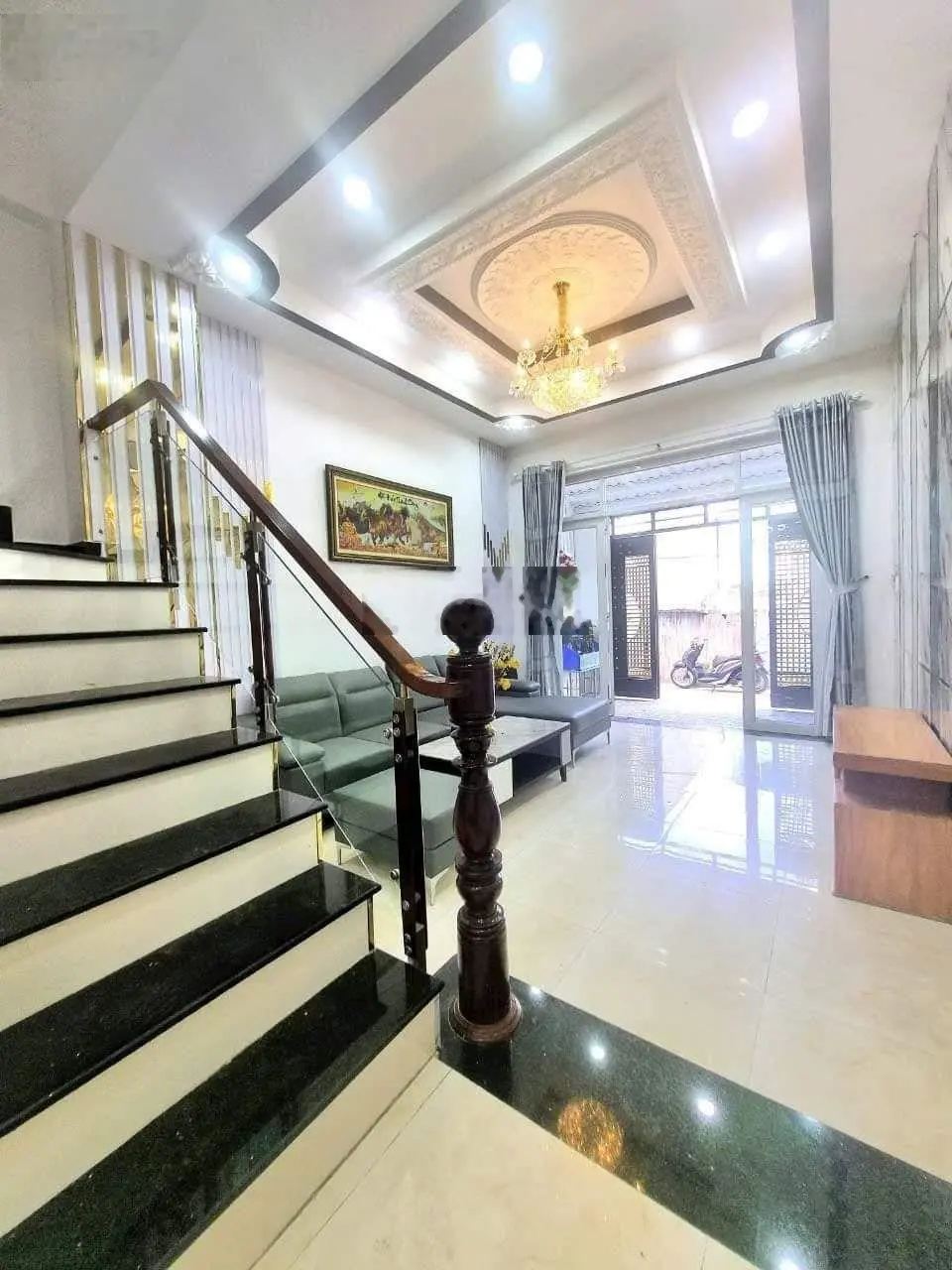 Nhà đẹp 3 lầu hẻm 1979 Huỳnh Tấn Phát (Huỳnh Thị Đồng) - thị trấn Nhà Bè