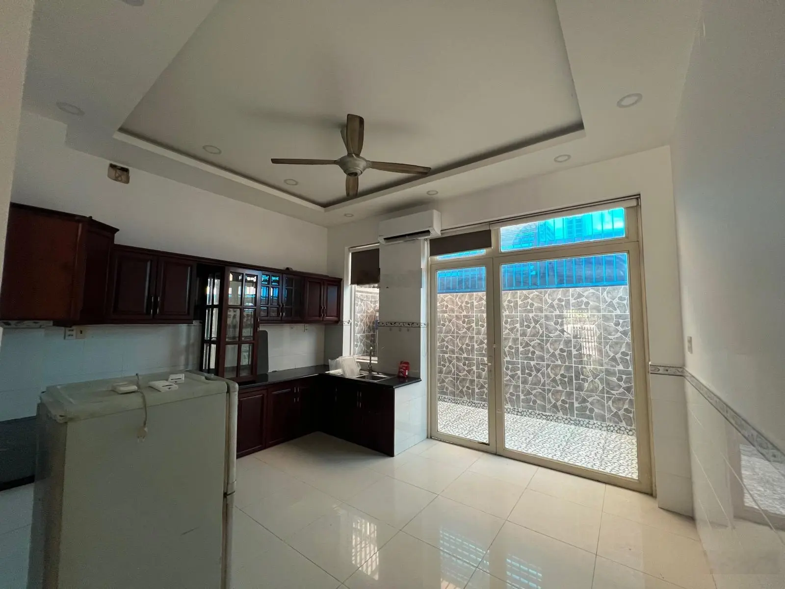 Bán KDC Đại Phúc Green Villas, đường Phạm Hùng. DT: 100m2. Giá: 11 tỷ (TL). Thuê: 20tr/tháng