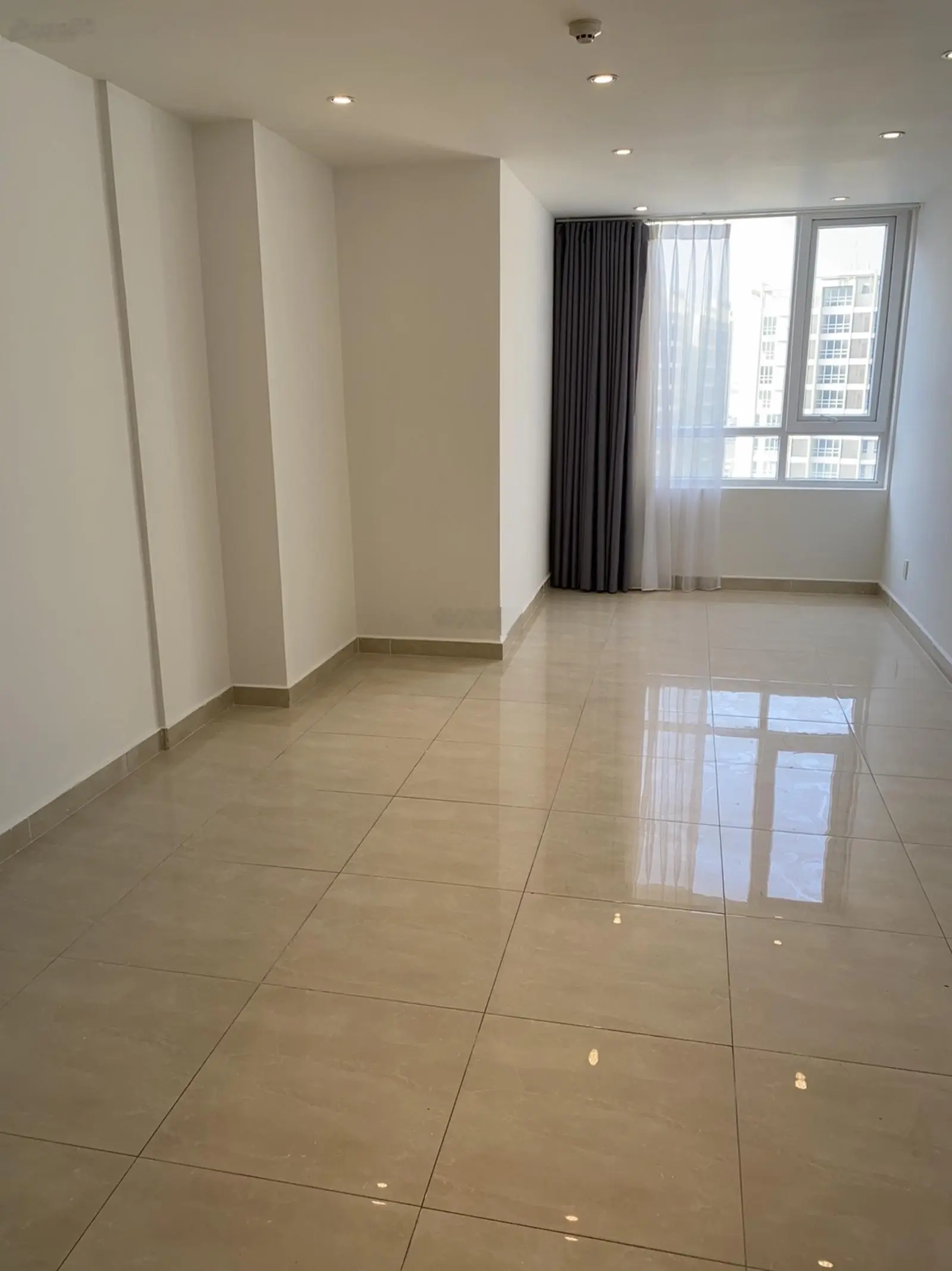 Cần bán gấp căn hộ CBD Premium, 130m2 - 3PN, 3WC, ngân hàng hỗ trợ vay 70%, giá thoả thuận
