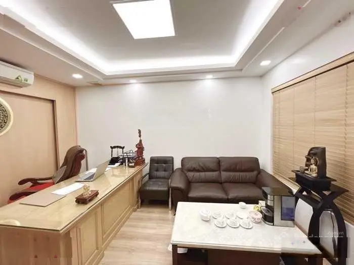 Bán nhà phố Nguyễn Đình Hoàn Quận Cầu Giấy, Hà Nội đang kinh doanh dòng tiền ổn định giá rẻ