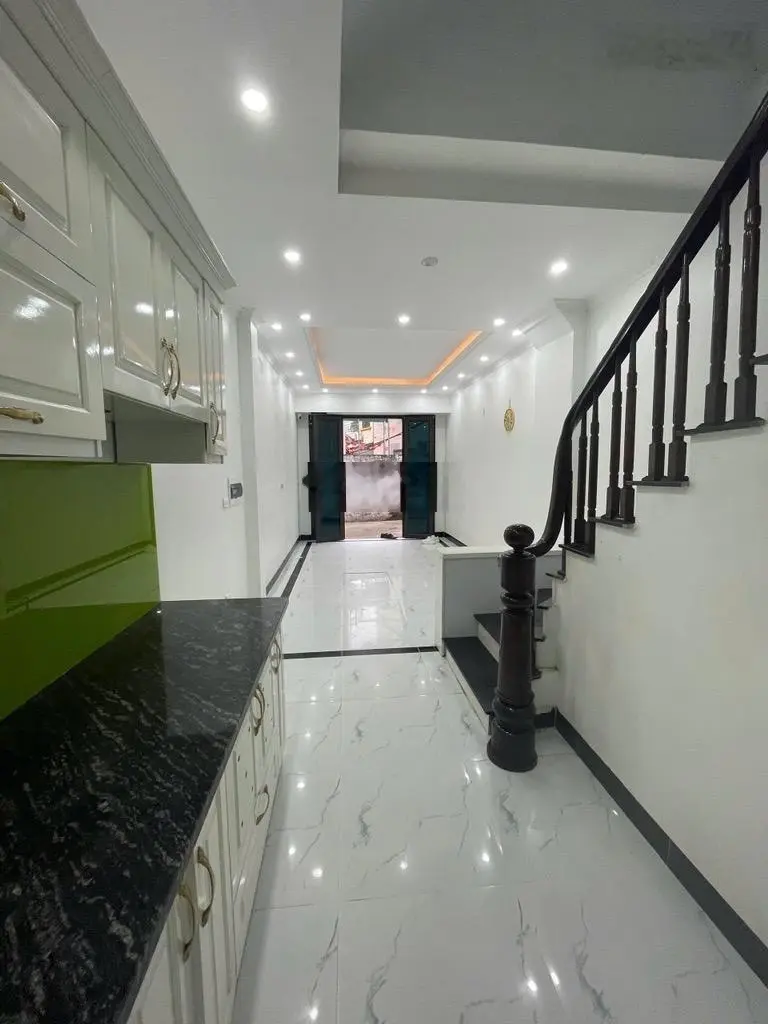 Gia chủ có thiện chí bán gấp 30m2,nội thất đẹp,hàng xóm thân thiện