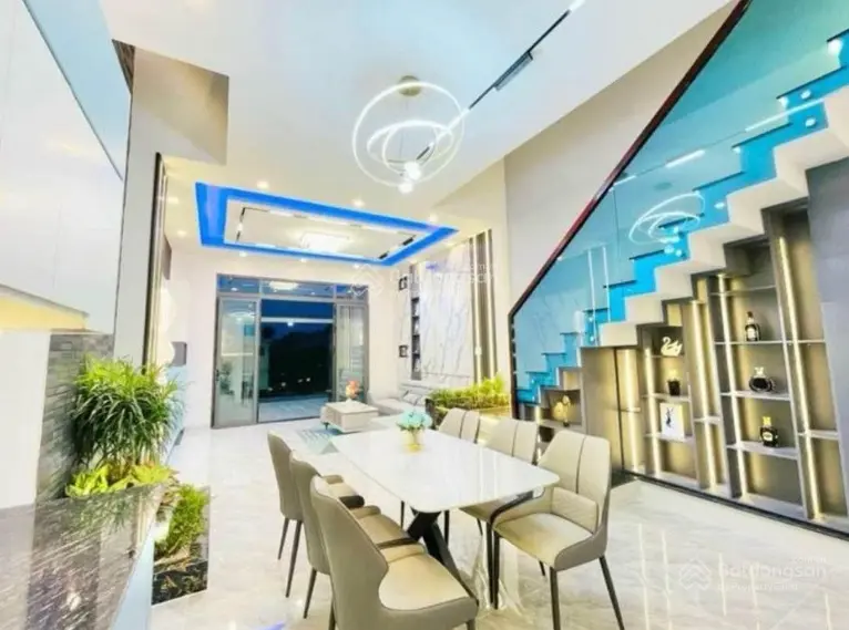 CƠ HỘI VÀNG - BÁN NHÀ MỚI XÂY ĐẸP TẠI QUẬN BÌNH TÂN