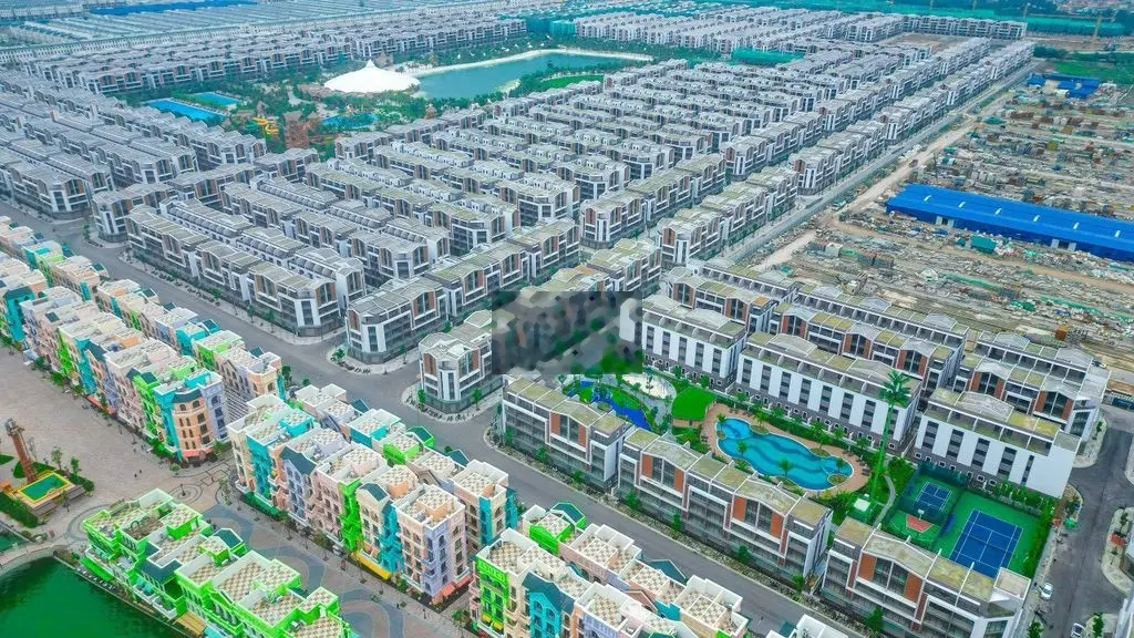 Bán Shophouse 2 mặt tiền: PB2 Vinhomes Ocean Park 3