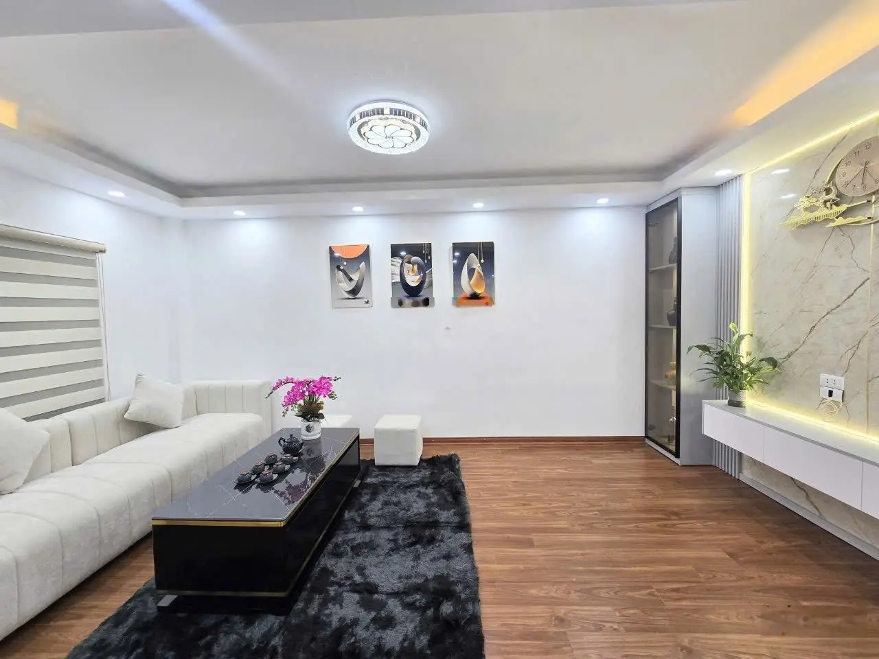 Cc bán nhà Vĩnh Quỳnh, Quỳnh Đô 47m2 x 4,5 tầng ô tô đỗ cạnh 0988913522
