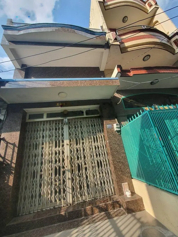 Bán nhà trung tâm Tân Phú 4.0m2 nhà đang có hợp đồng cho thuê 10tr/th cách Aeon chỉ 7 phút