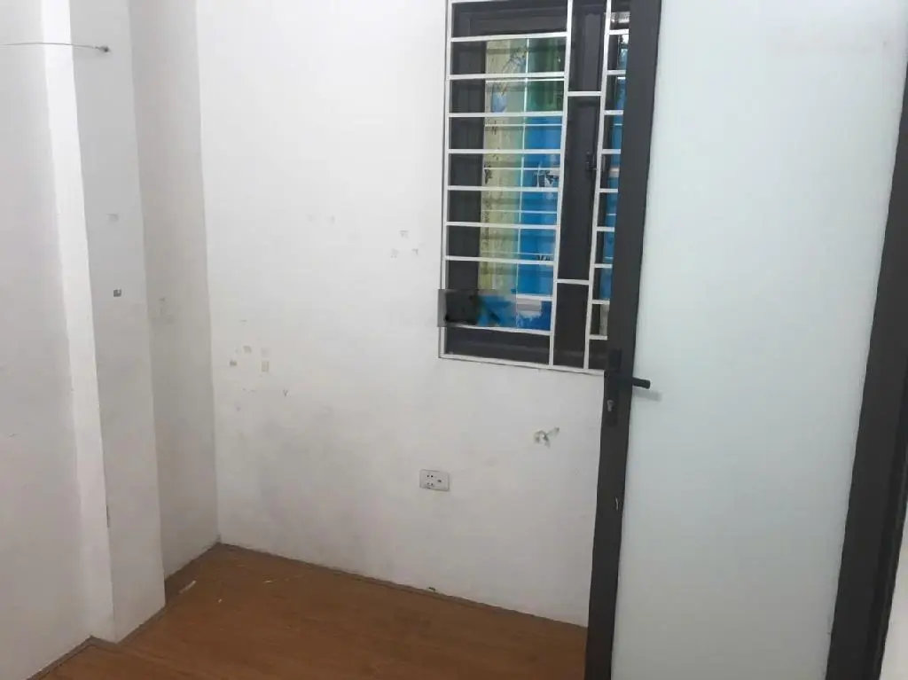 Nhà 5 tầng mới, mặt tiền siêu rộng khu Sài Đồng - 40m2, MT 10,5 m; giá nhỉnh 3 tỷ