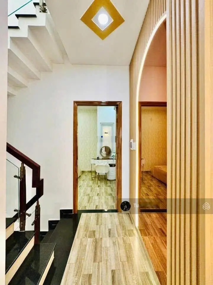 Hạ giá 300 triệu chỉ còn 2 tỷ 8 ngay Đỗ Xuân Hợp,Phước Bình,quận 9.Cách GLOBAL CITY CHỈ 2 KM